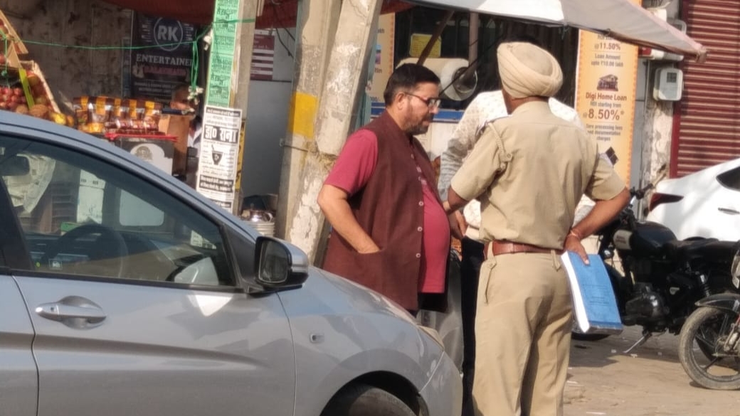 ਲੋਕ ਆਪਣੀਆਂ ਗੱਡੀਆਂ ਸਹੀ ਢੰਗ ਨਾਲ ਪਾਰਕ ਕਰਨ: ਜੋਗਿੰਦਰ ਪਾਲ