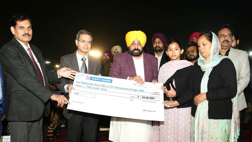 ਮੁੱਖ ਮੰਤਰੀ ਵੱਲੋਂ ਸੱਭਿਆਚਾਰਕ ਸਮਾਗਮ ਗੁਲਦਸਤਾ-2023 ਦਾ ਉਦਘਾਟਨ