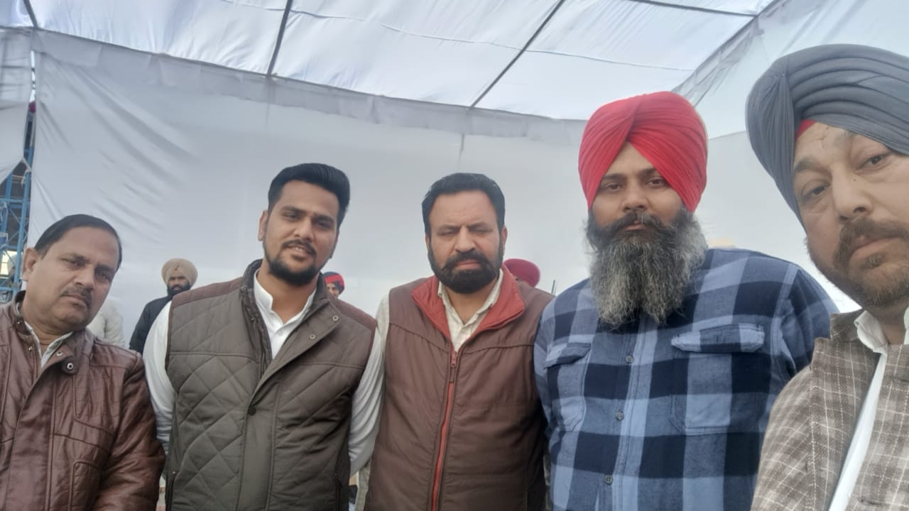 ਗੁਰਇੰਦਰ ਰੰਧਾਵਾ, ਸੁਖਦੇਵ ਸੁਖੀ ਤੇ ਅੰਕਿਤ ਮਲਹੋਤਰਾ ਆਪਣੇ ਸਾਥੀਆਂ ਸਮੇਤ ਪਹੁੰਚੇ ਜਗਰਾਓਂ, ਕਾਨੂੰਨੀ ਵਿਵਸਥਾ ਦੇ ਵਿਰੋਧ ‘ਚ ਕੀਤਾ ਰੋਸ ਪ੍ਰਦਰਸ਼ਨ