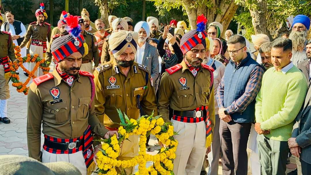 ਮਰਹੂਮ ਡੀ.ਐੱਸ.ਪੀ ਦਿਲਪ੍ਰੀਤ ਸਿੰਘ ਸ਼ੇਰਗਿੱਲ ਦਾ ਅੱਜ ਅੰਤਿਮ ਸੰਸਕਾਰ ਲੁਧਿਆਣਾ ਵਿਖੇ ਕੀਤਾ ਗਿਆ। ਦੇਖੋ ਤਸਵੀਰਾਂ