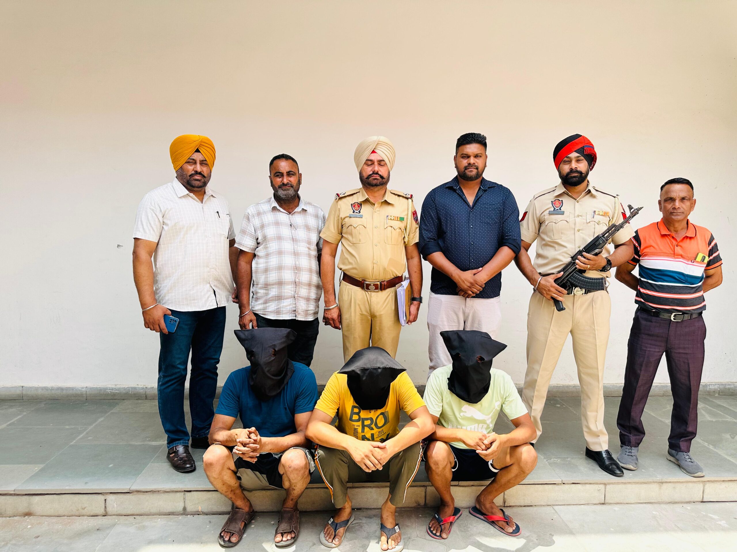ਜਲੰਧਰ ਪੁਲਿਸ ਕਮਿਸ਼ਨਰੇਟ ਨੇ ਸ਼ਹਿਰ ਵਿੱਚ ਨਸ਼ੇ ਦੇ ਰੈਕੇਟ ਦਾ ਪਰਦਾਫਾਸ਼ ਕੀਤਾ