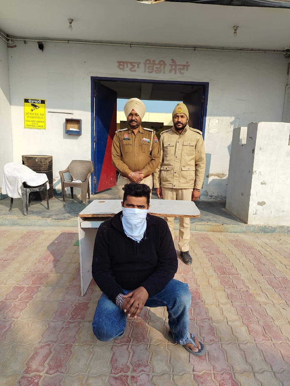 ਥਾਣਾ ਭਿੰਡੀਸੈਦਾਂ ਪੁਲਿਸ ਵੱਲੋ ਇੱਕ ਦੇਸੀ ਪਿਸਟਲ 32 ਬੋਰ,ਦੋ ਜਿੰਦਾ ਰੌਂਦਾ ਸਮੇਤ ਇੱਕ ਦੋਸ਼ੀ ਗ੍ਰਿਫਤਾਰ