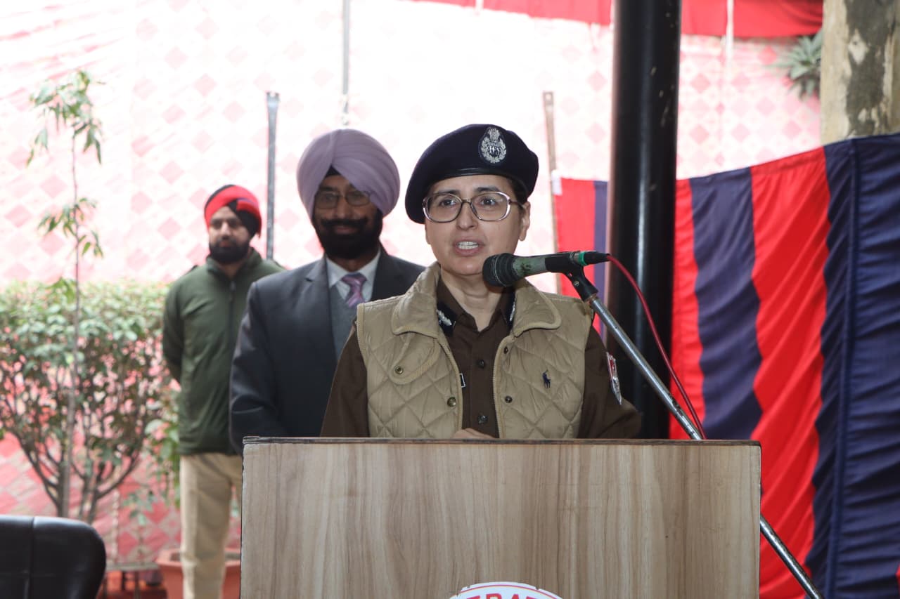 ਕਮਿਸ਼ਨਰੇਟ ਪੁਲਿਸ ਜਲੰਧਰ ਵੱਲੋਂ ਪੁਲਿਸ ਲਾਈਨਜ਼ ਵਿਖੇ “ਪੁਲਿਸ ਬਜ਼ੁਰਗ ਦਿਵਸ” ਸ਼ਰਧਾ ਅਤੇ ਗੌਰਵ ਨਾਲ ਮਨਾਇਆ ਗਿਆ